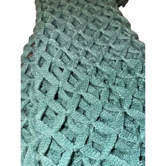 Crochet Fringe Infinity Scarf - Picture 3 of 11